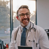 Jak mądrze kupować suplementy na sen?